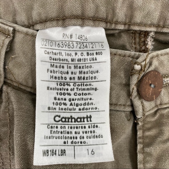 Carhartt khaki cargo short size 16 replaced button - Picture 5 of 5